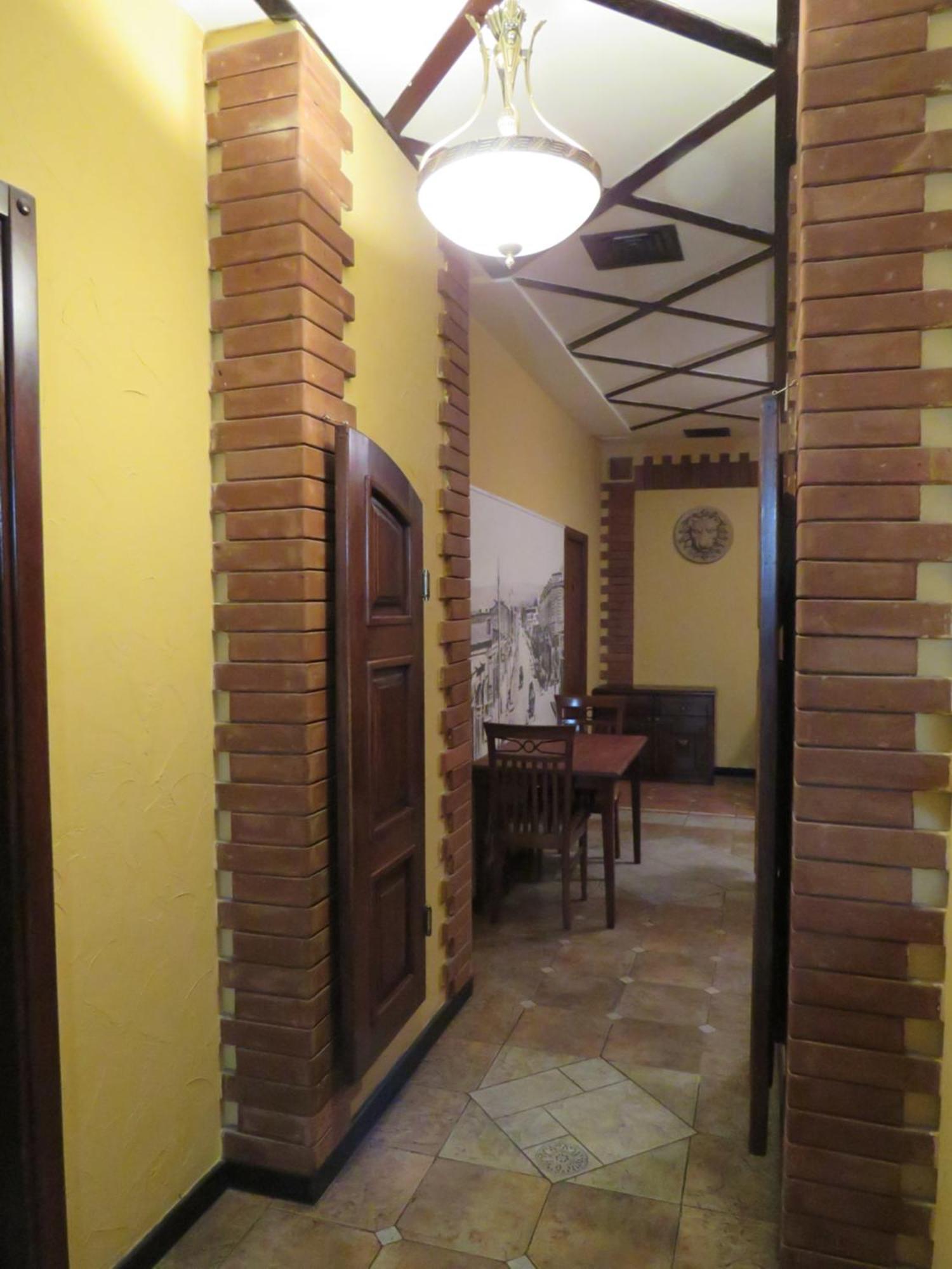 Hostel Jan In The Very Center Yerevan Exterior foto